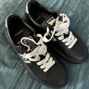 Versace black leather lace up shoes brand new… ***NEVER WORN*** size40
